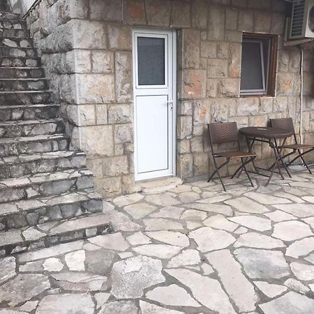 Alex Apartments Будва Екстер'єр фото